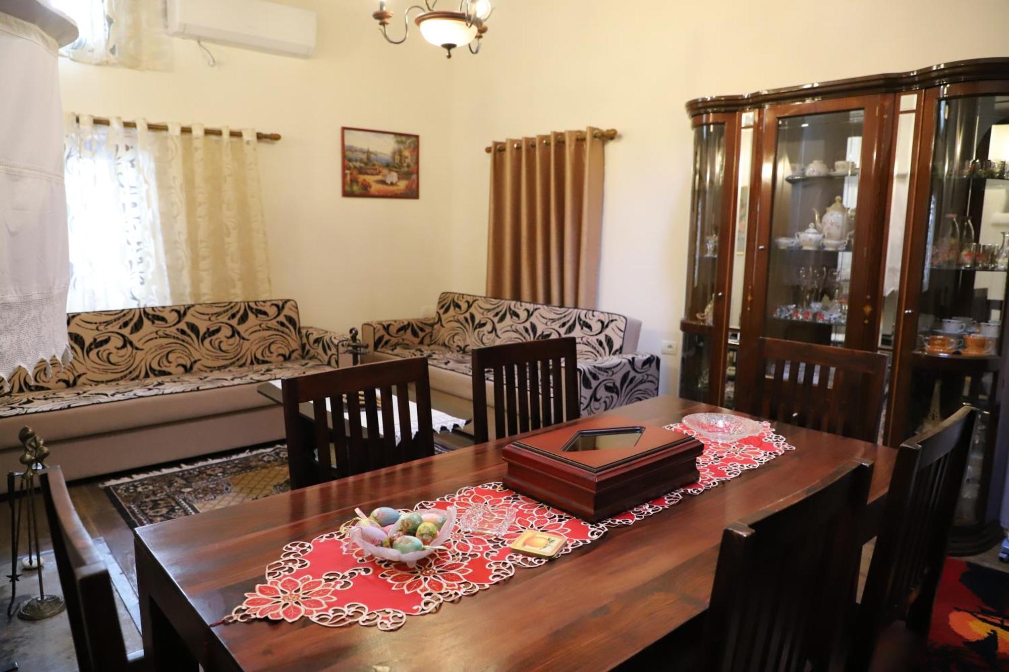 Maro'S Guesthouse Μπεράτ Εξωτερικό φωτογραφία