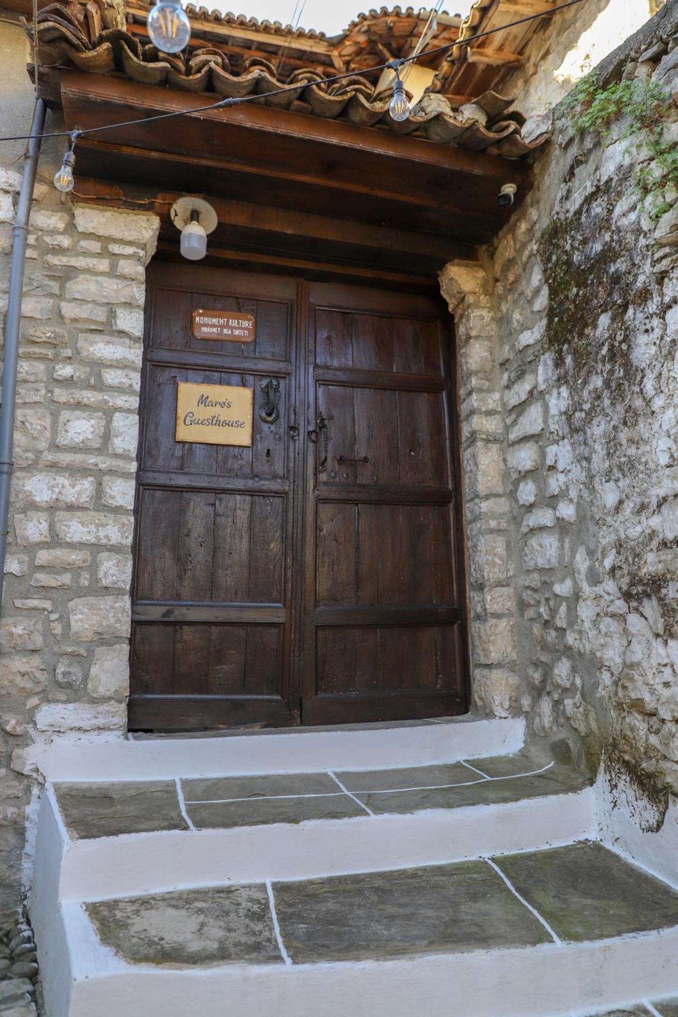 Maro'S Guesthouse Μπεράτ Εξωτερικό φωτογραφία